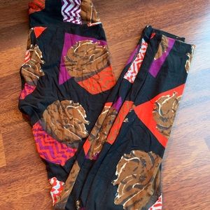 LulaRoe chocolate cupcake OS leggings